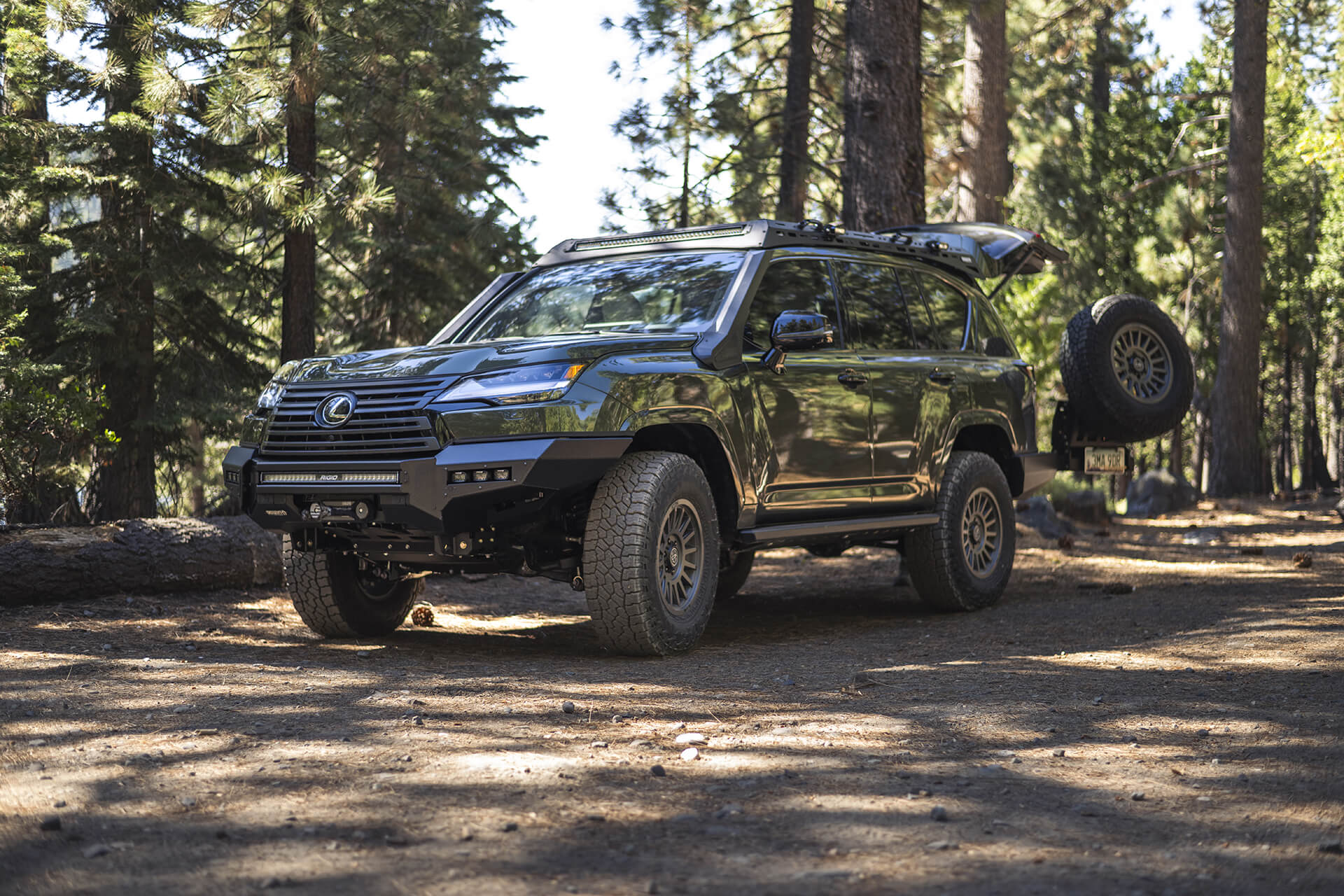 Exploring the Ultimate LX600 Custom Off-Road Build by Dissent