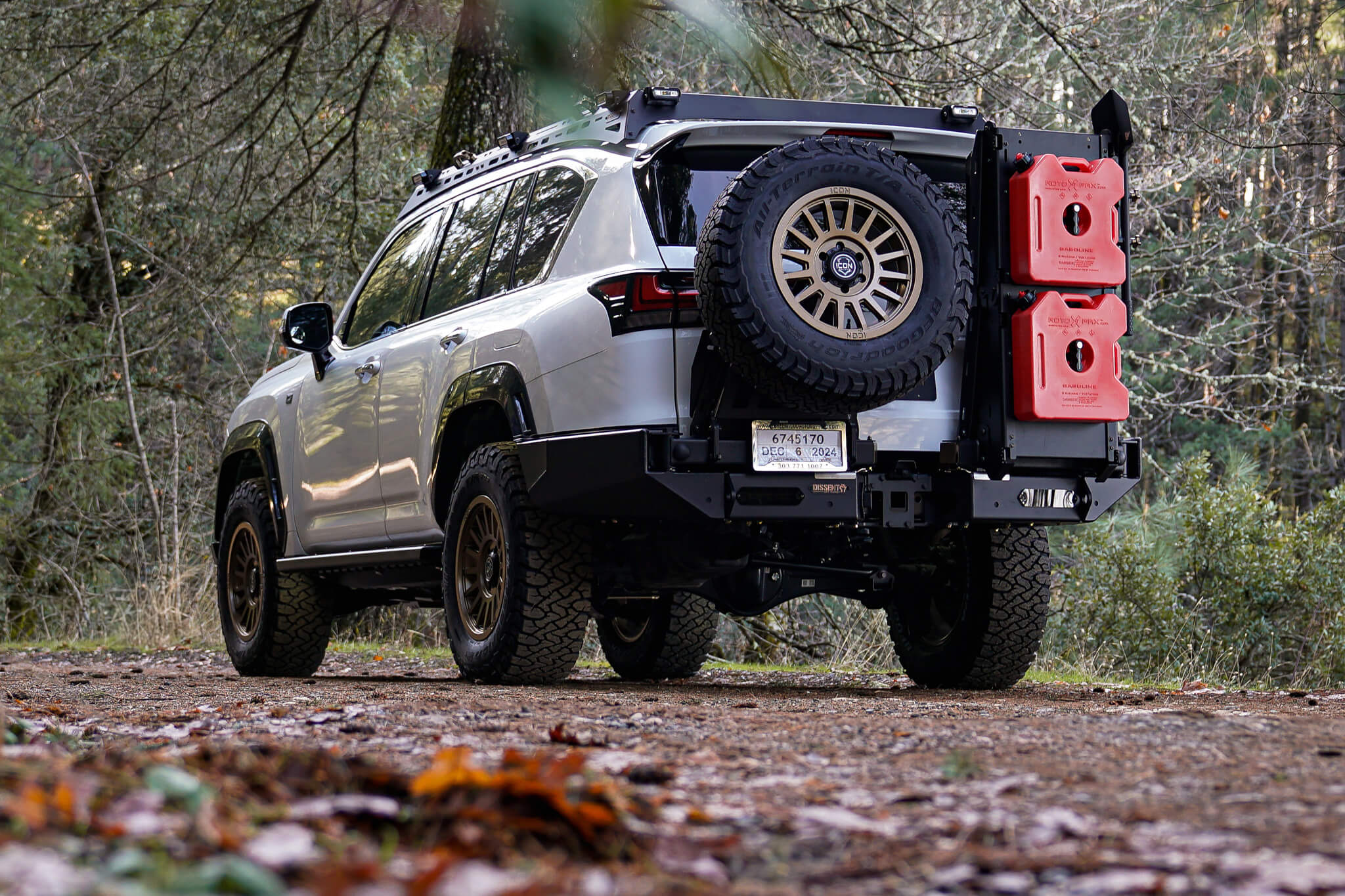 Dissent Swing-out Accessories for Toyota Land Cruiser & Lexus LX +