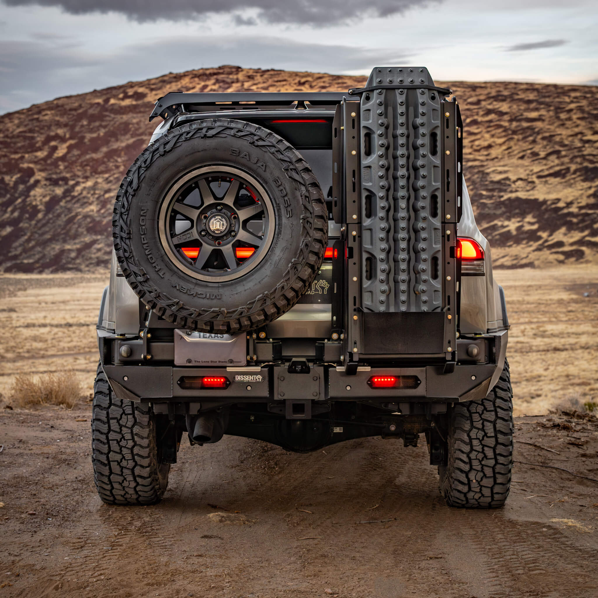 Dissent Off-Road Dual Swing-Out Modular Rear Bumper — GX 550